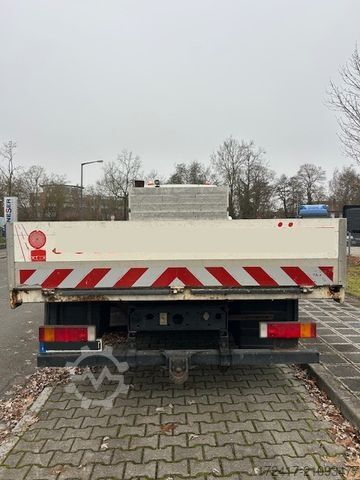 Vrachtauto met open laadbak MAN 14.224  Handschaltung 6 Zylinder