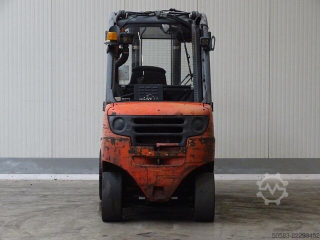 Empilhadeira diesel Linde H30D-01