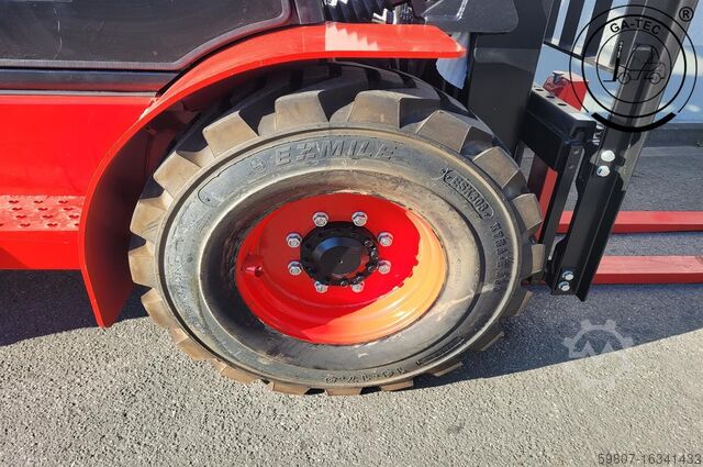 Stivuitor cu furcă pentru toate tipurile de teren Hangcha CPCD35 Allrad
