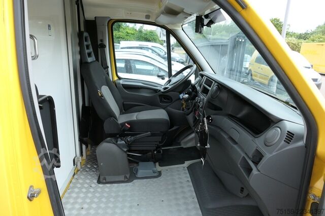 Dubă cu caroserie tip cutie iveco Daily 35 S11 C30C AUTOMATIK KAMERA Regale LUFT DURCHGANG EURO-5 CoC