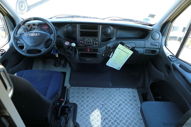 Furgone chiuso iveco Daily 35 S11 C30C AUTOMATIK KAMERA Regale LUFT DURCHGANG EURO-5 CoC