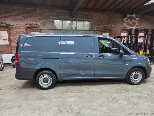 Minibusz MERCEDES-BENZ Vito Kasten 110  Kamera Tempom. Klima Tüv neu E6