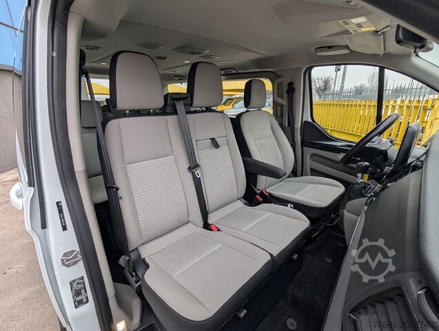 Kleinbus Ford Tourneo Custom 320 2.0TDCi 130CV Trend 9