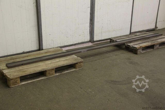 Unterlage für Abkantwerkzeug 3600 mm unbekannt 3600/110/H32 mm