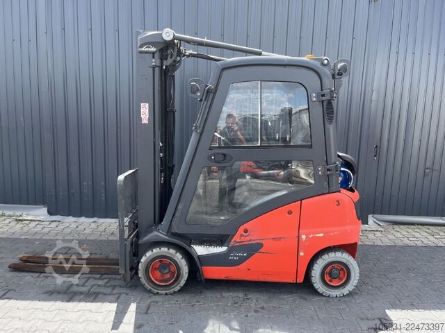 Treibgasstapler Linde H18T-01