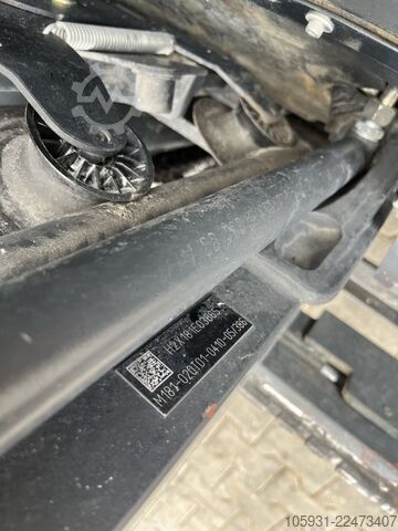 Chariot élévateur électrique à 3 roues Linde E14-01