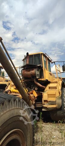 Autocarro con cassone VOLVO A35D