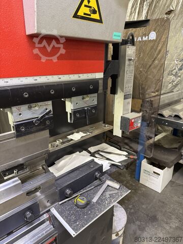  AMADA HFE M2 100-3