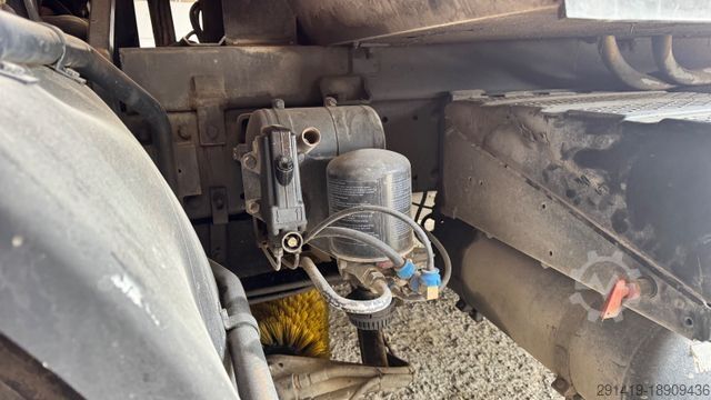 Măturătoare stradală MAN 14.192 FR Khermaschine 4x2 Baujahr 1994