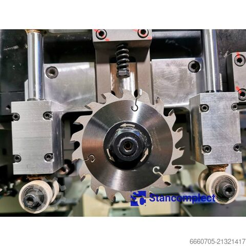 Průchozí vrtací stroj KDT Machinery KD-610NHZ