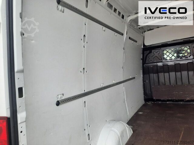 Furgone a tetto alto IVECO Daily 35S16V RS 3520L / AHK / Klima / Bluetooth
