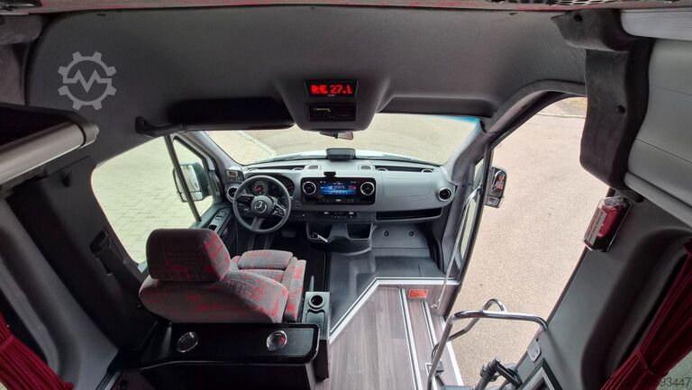 Minibus MERCEDES-BENZ 515 Sprinter 22 Schlafsessel Vorlauffahrzeug