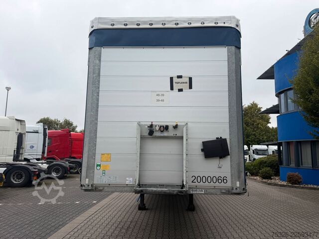 Semirimorchio con telone SCHMITZ CARGOBULL SCS 24/L - 13.62, XL, Daimler, Getränke