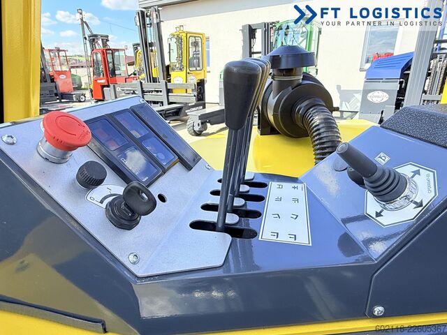  Combilift CB3000 DIESEL TRIPLEX 5500 FREE-LIFT