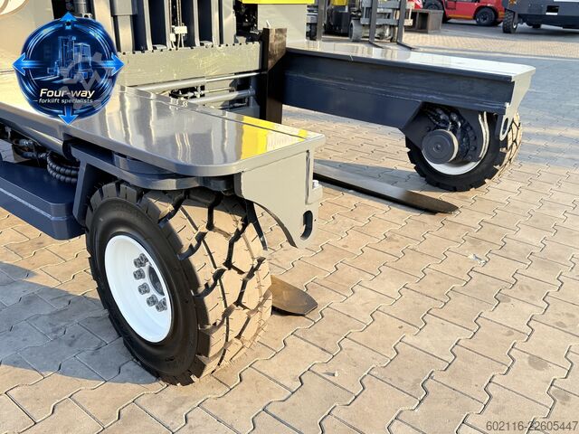 Wózek widłowy czterokierunkowy Combilift C5000 XL GAS TRIPLEX 6920 FORK POSITIONE