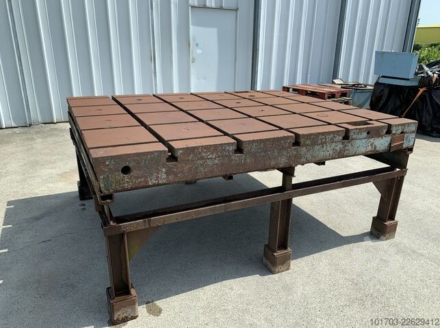 Cama de ferro fundido Taque fonte rainurée - Floor Plate 2300 x 1900 x 200 mm
