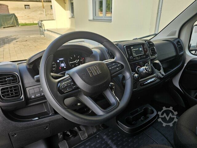 Furgão Fiat Ducato 35 MAXI L3H2 13m³ 260° 5 TFT Kamera PDC