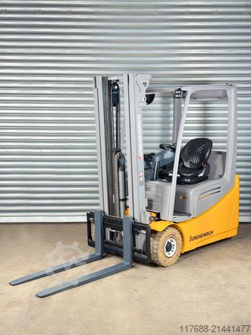 Elektrická tříkolka Jungheinrich EFG 215 - Service Neu - nur 2778 Std. Batterie 87%