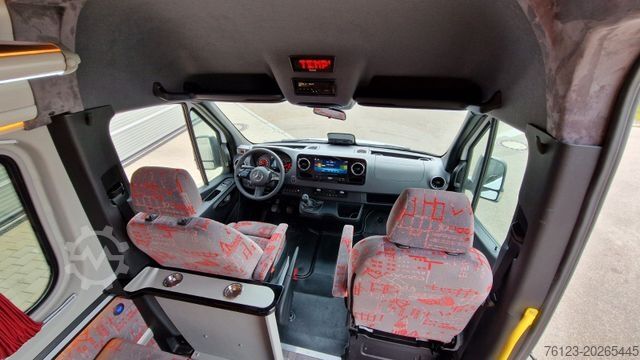 Minibus MERCEDES-BENZ 515 Sprinter 22 Schlafsessel Lagerfahrzeug Stock