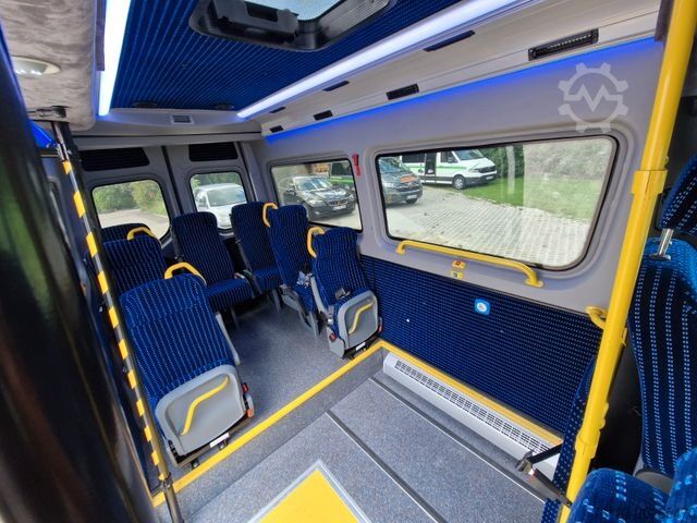 Stadsbus MERCEDES-BENZ 2 x Vorlauffahrzeug Bürgerbus Niederflur 9 Sitze