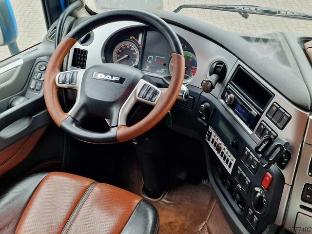 Veetransport DAF XF 510 6x2 SuperSpaceCab - Livestock Cuppers 3 ...