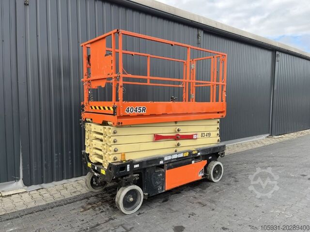 Ascensore a forbice JLG 4045R