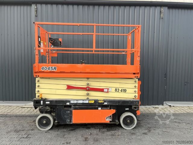 Ascensore a forbice JLG 4045R