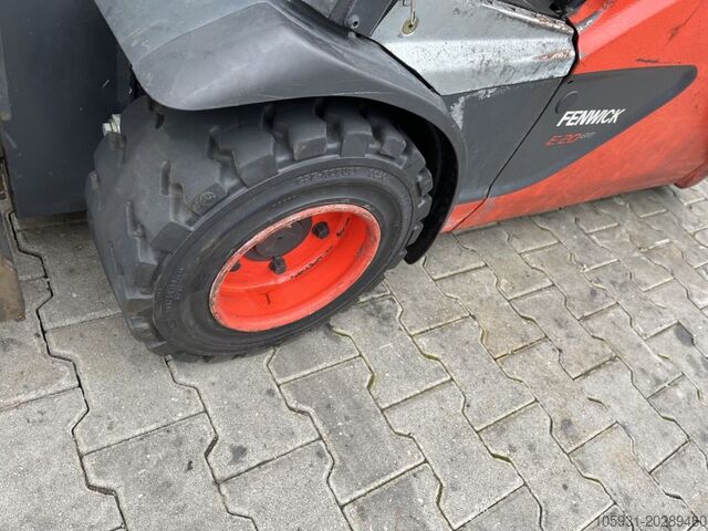 Stivuitor electric cu 3 roți Linde E20L-02