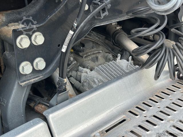 Standardowy ciągnik siodłowy DAF XF 460 FT SSC 2 Tanks Retarder Standklima ACC LD