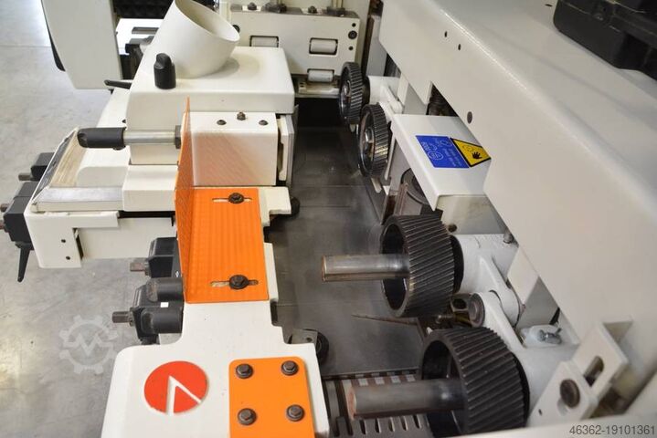Čtyřstranný hoblík SCM COMPACT 23K