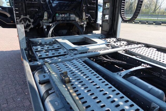Bestelwagen autodrager Mercedes-Benz Actros 1840 4x2 Groenewold auto-transporter, 9 ...