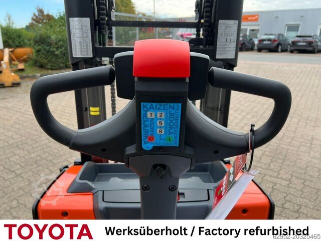 Hoogheffende truck Toyota SWE 200 D / 230 h!