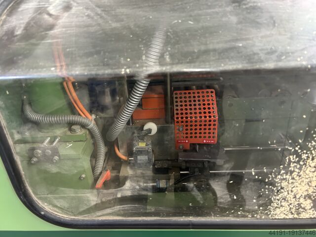 Máquina de colagem de bordas Hebrock AKV 2000 DK