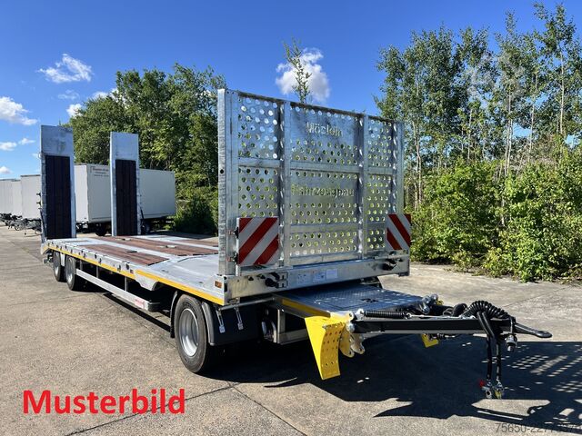 Rimorchio a pianale ribassato Möslein T 3-8,20 P VB H1  3 Achs Tieflader mit gerader Ladefläche 8,20 m, Neufahrzeug
