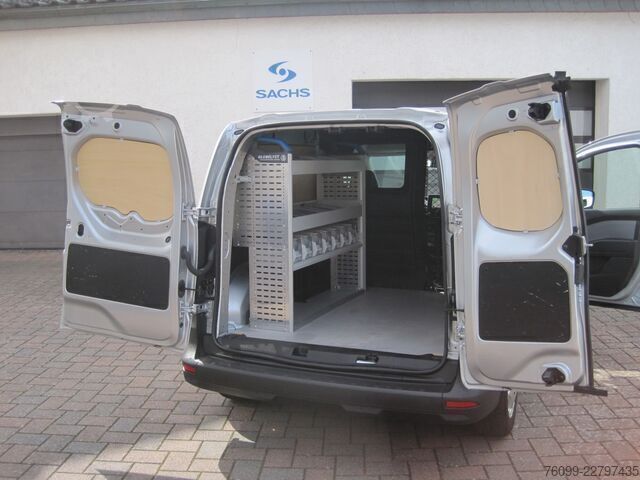 Bestelwagen met Sortimo werkplaatsinrichting. Renault Kangoo Rapid dCi 95 Extra Sortimo Werkst