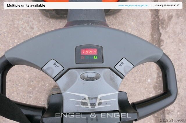 Manual stacker bt SWE 080L Batterie 01/2016