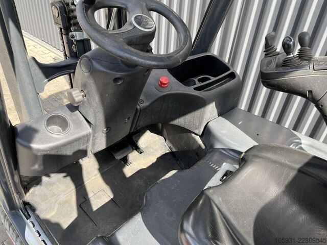 Elektrisk 3 -hjulet gaffeltruck Linde E16-02
