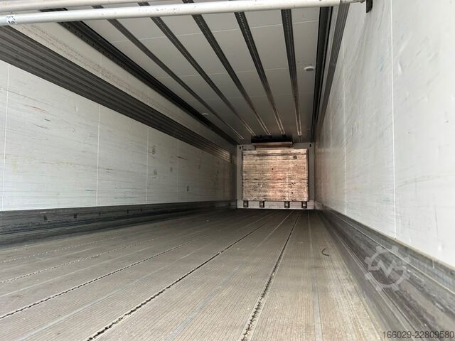 Box-semitrailer  Rohr Kühlkoffer mit Elektro Kühler und LBW
