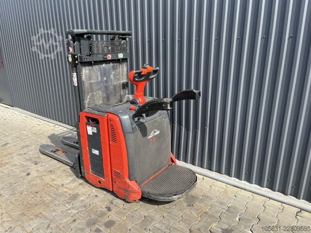 Stand-on gaffeltruck Linde L12AP