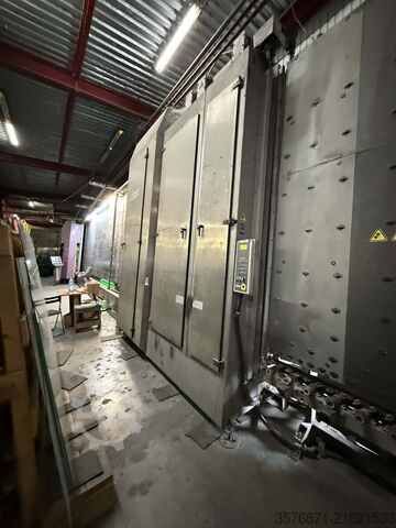 Mašina za proizvodnju izolacionog stakla Lisec 