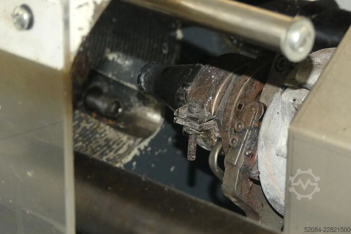 Spuitgietmachine inclusief randapparatuur FERROMATIK MILACRON K-TEC 40