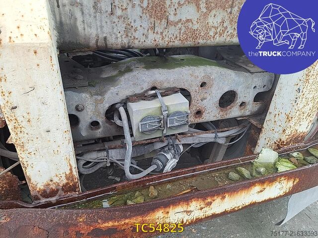 Konténerszállítás Mercedes-Benz Actros 3235