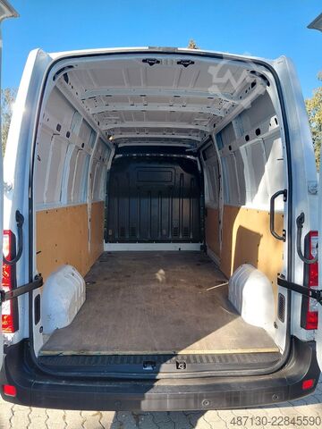 Bestelwagen RENAULT Master 2.3 DCi L3H2 140