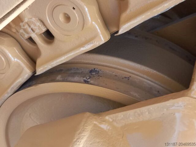 Nivelační stroj CAT D8T (Jebel Ali)