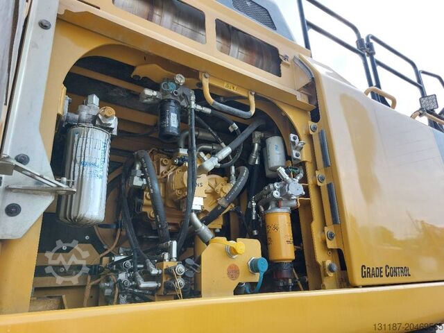 Pásové rypadlo CAT 352 FL XE MHD (17m demolition)