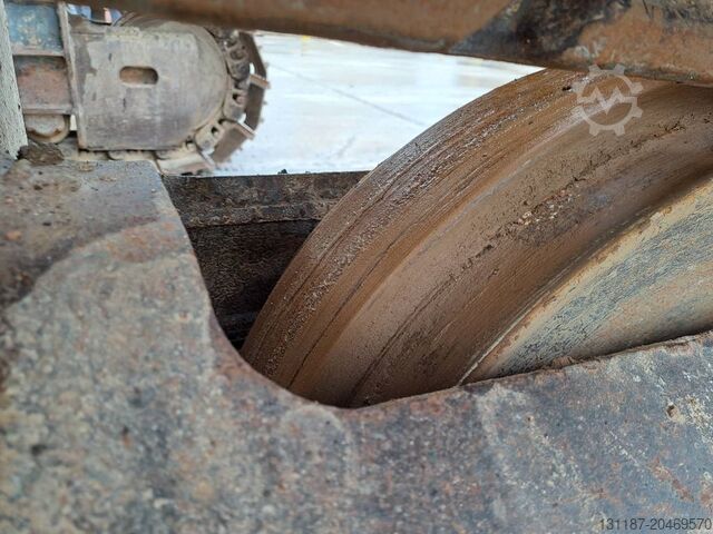 Pásové rypadlo Doosan DX 235 LCR-5