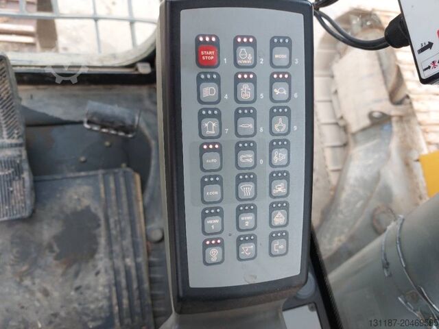 Grävmaskin med larvband Liebherr R936LC