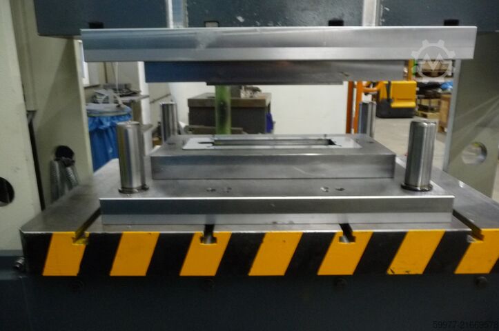 Werkplaatspers Hydraulische pers 150 ton Sahinler 1020-150