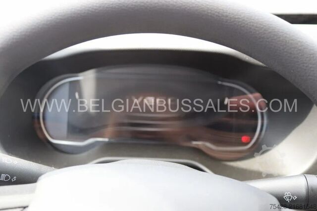 Minibus Iveco Daily Line /Airco / USB