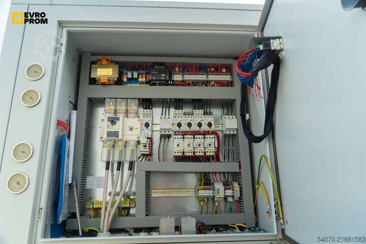 Groupe frigorifique / Pompe à chaleur Used Industrial Сhiller / Heat pump MTA 159/184 kW | With warranty